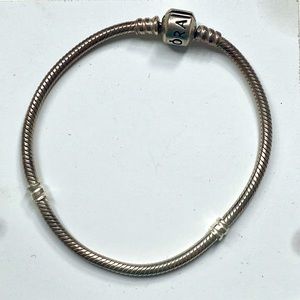 FLASH SALE ⚡️ Pandora Clasp Bracelet 7.5”